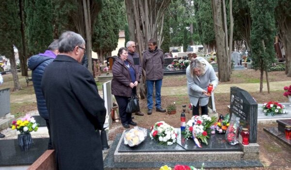 Komemoracija povodom 30. godišnjice pogibije pripadnika HRZ-a  na vrsarskom aerodromu