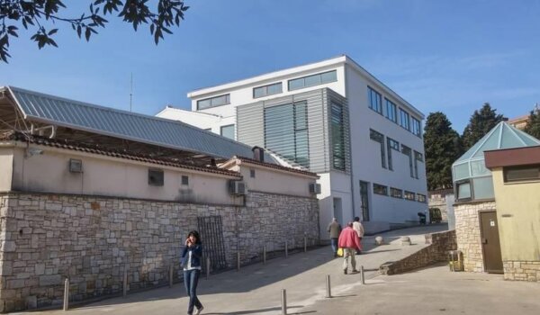 Usluga: Natječaj za petogodišnji zakup poslovnih prostora