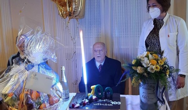 Barba Viktor Stranić proslavio stoti rođendan
