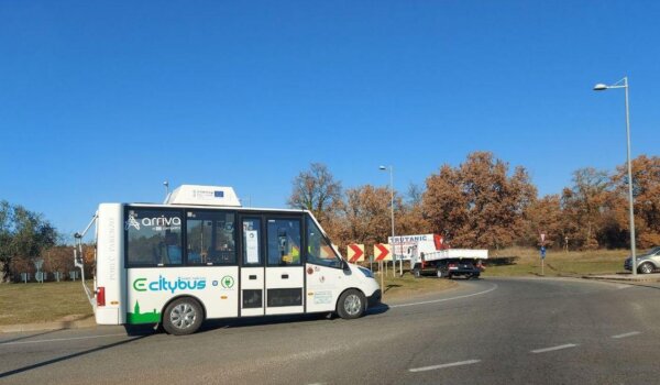 Prvih mjesec dana porečkog električnog mini busa