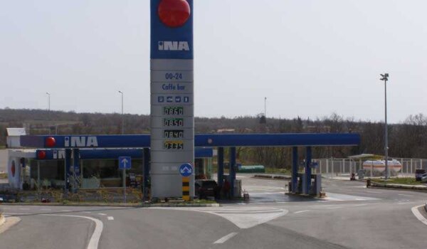 Vlada donijela odluku o novom zamrzavanju cijena goriva