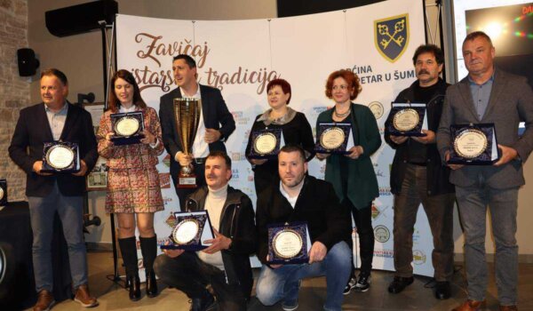 Drugi Dani hrvatskih kobasica: devet šampiona i tri nova viteza