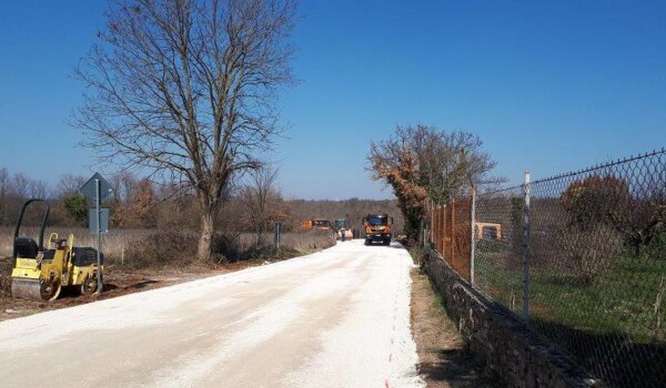 Radovi na cesti Kosinožići-Nova Vas