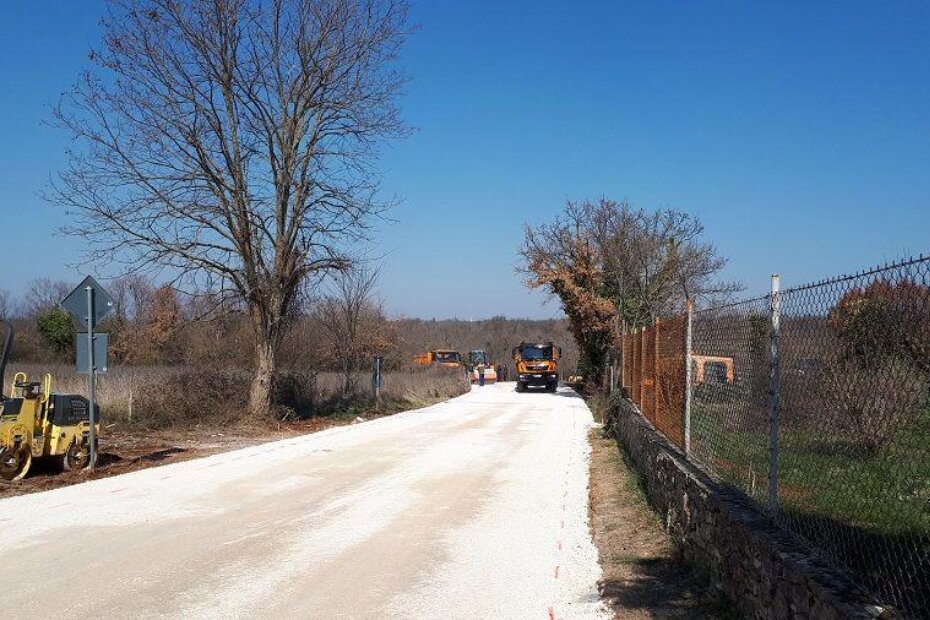 Radovi na cesti Kosinožići-Nova Vas