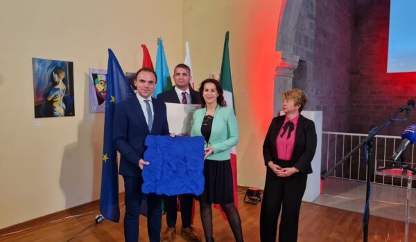 Svečanom sjednicom obilježen Dan Grada i oslobođenja Poreča: Povelja 30. april dodijeljena Marini Radošić