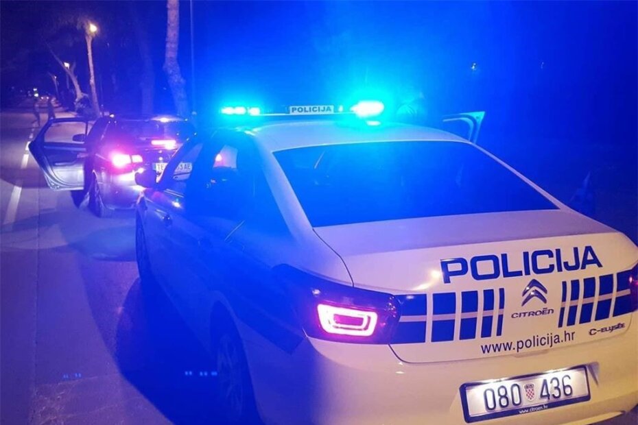 Hq G7qv Fet policija mračna