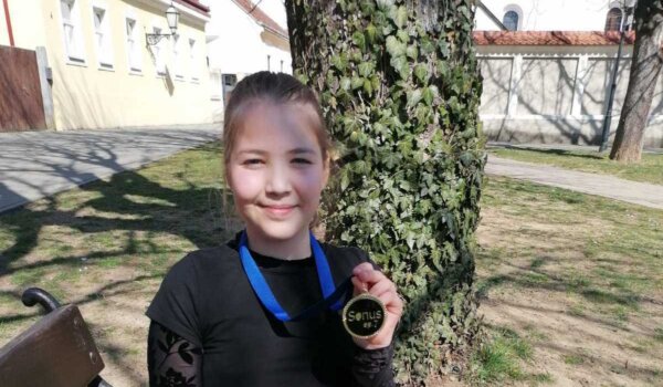 Mika Gubić i Vito Ćosić osvojili nagrade na  međunarodnom natjecanju „Una Corda“