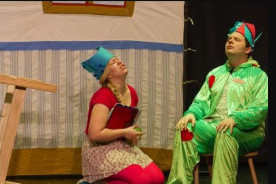 Scena iz predstave Hrvatska bajkovnica" Teatra naranča