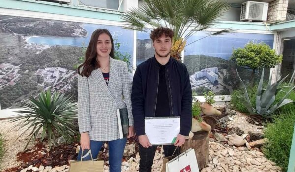 Tiziana Brčić i Stiven Kocijančić osvojili treće i prvo mjesto na državnom natjecanju iz talijanskog jezika