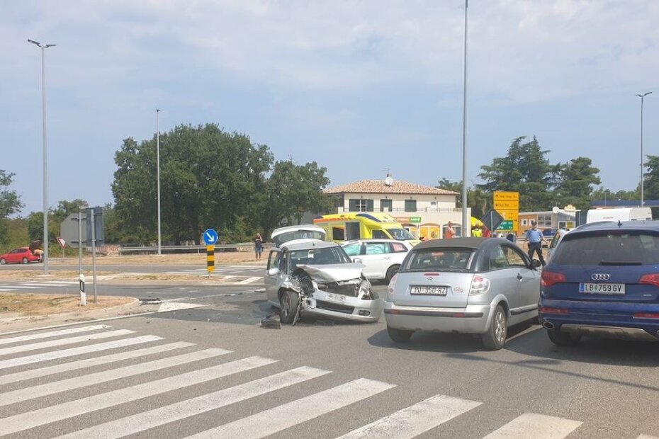 Prometna nesreća na Plovaniji