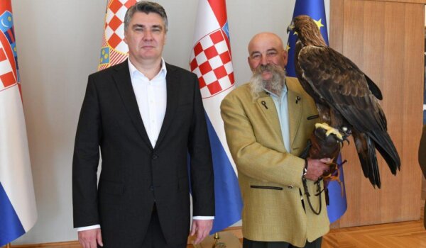 Hrvatski sokolari na prijemu kod predsjednika Milanovića