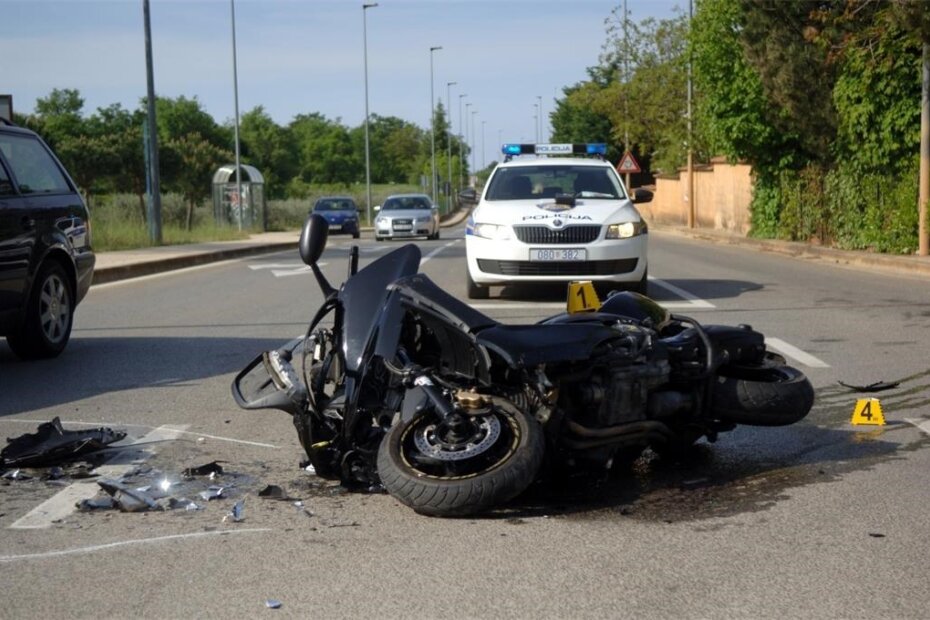 0 Ck Z1 Wy Om prometna nesreća motor