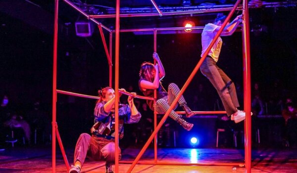 Predstava "Generacija XYZ" u Teatru Naranča