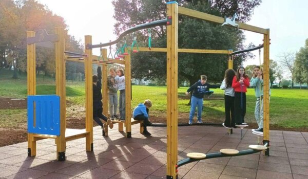 U Osnovnoj školi Poreč otvoren senzorni park