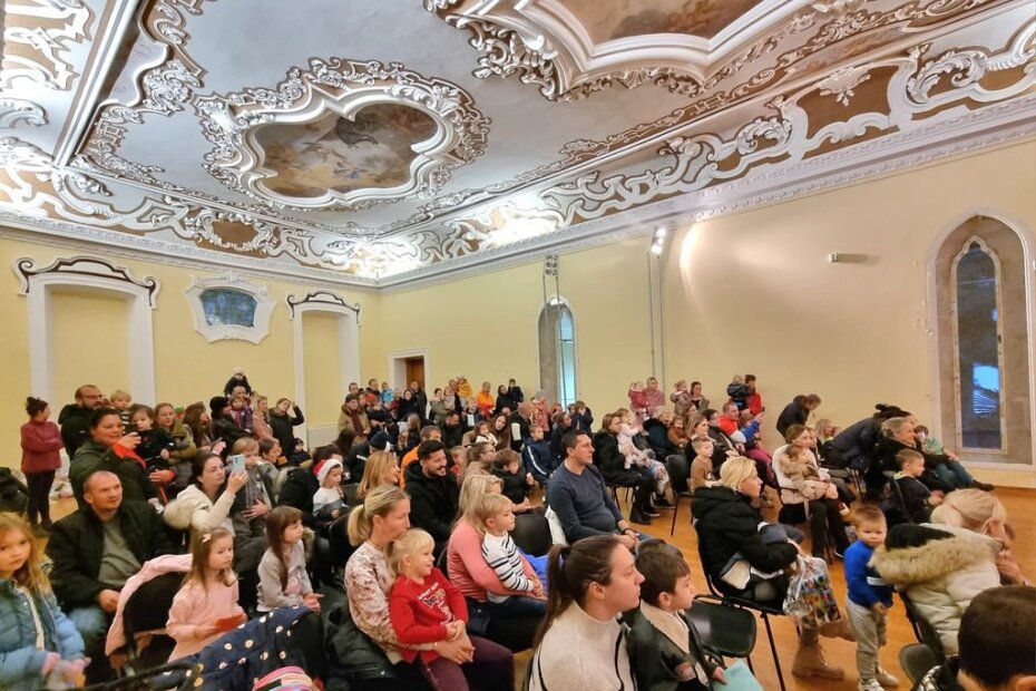 Roditelji i djeca u Istarskoj sabornici