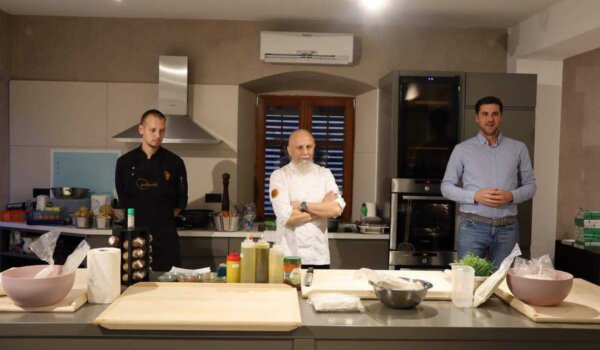 Kulinarski teatar Deniza Zemba u Vižinadi