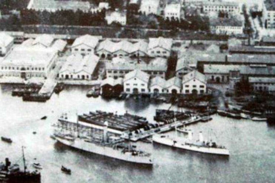 Pomorski arsenal u Puli