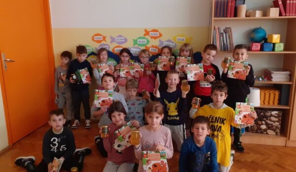 U porečkim osnovnim školama obilježen "Školski medni dan"