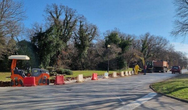 Širi se prometnica na ulazu u Červar Porat, saniraju se kolnici na više lokacija u gradu