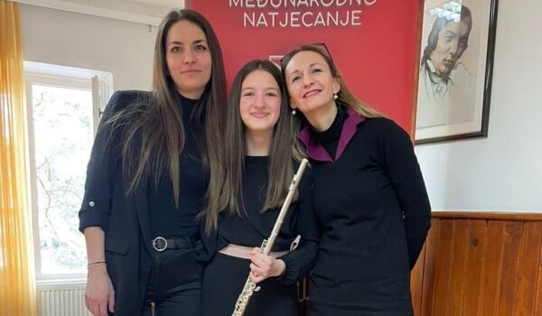Eva Palman iz Umjetničke škole Poreč nastupila na međunarodnom natjecanju učenika osnovnih glazbenih škola
