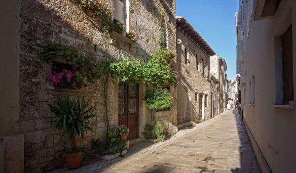 Grad Poreč: Anketa za građane o oblicima rješavanja stambenog pitanja