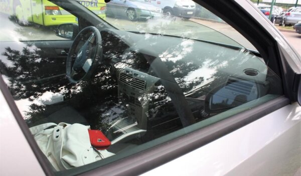 Ukraden otključani automobil