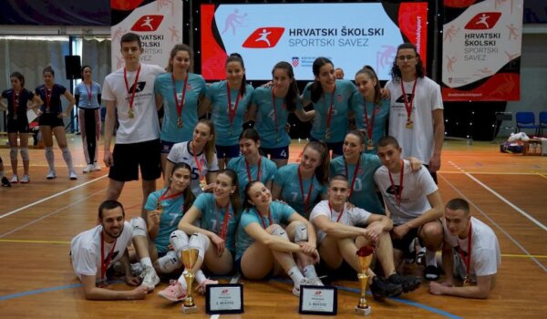 Državno školsko prvenstvo u odbojci: velika radost na odbojkaškom terenu