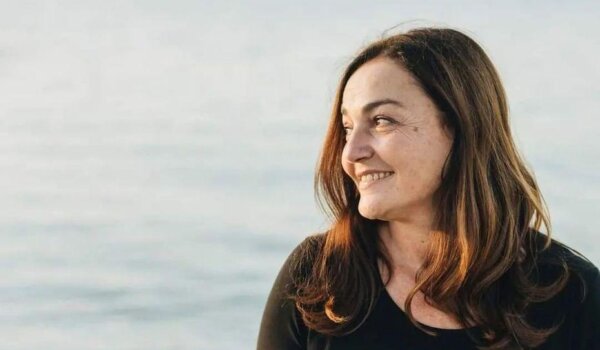 Danas u Puli predstavljanje zbirke pjesama Snježane Radetić “Privilegija leta”