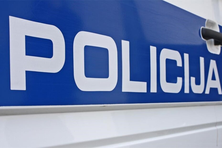 Xz C2 Ioc Uf policija natpis2