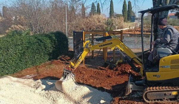 Uređuju se igralište i piknik zona u Novoj Vasi