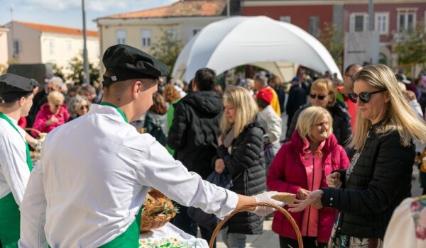 Foto: Uskršnji vikend u Poreču pun gostiju i događanja