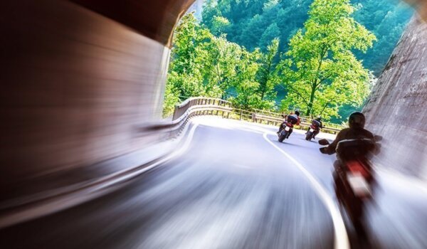 Policija podsjeća: Vozači motocikla i mopeda, vozite oprezno