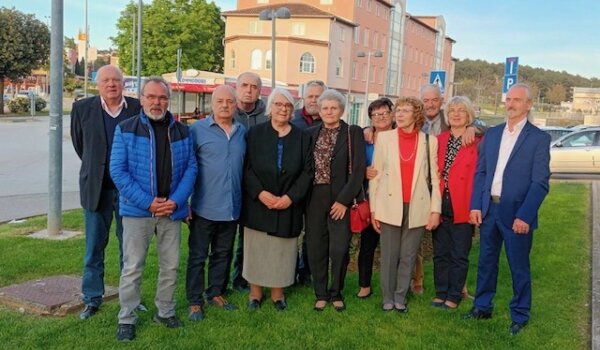 Pedeset godina od mature 3.c razreda smjera kuhari s razrednicom Vjerom Dorbić