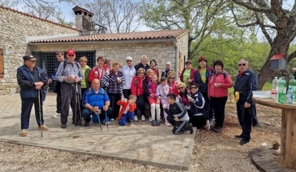 Susret za pamćenje umirovljenika Kaštelirštine i Buzeštine
