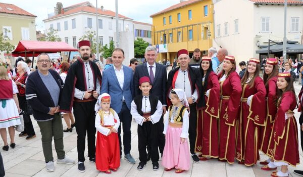 Na Trgu slobode održan 8. Festival multikulturalnosti