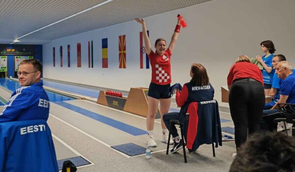 Članice porečke "Istre" Nina Gašparini i Dora Štetić povećale broj medalja za Hrvatsku na Svjetskom kuglačkom prvenstvu u Varaždinu