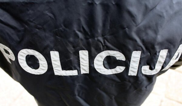 Teško ozlijeđena vozačica motocikla