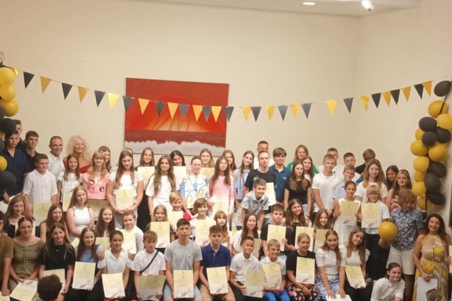 Svi nagrađeni učenici