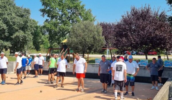 U Velenikima održan tradicionalni boćarski turnir