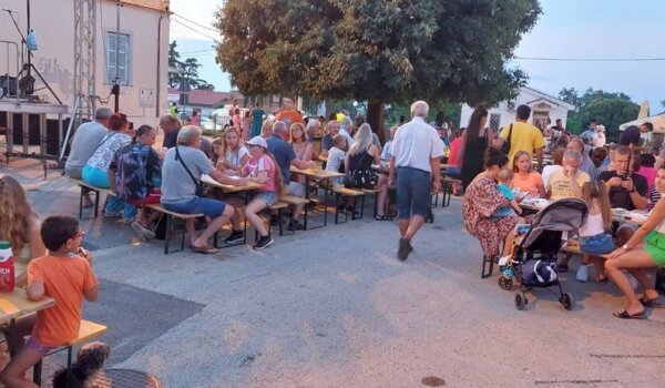 Nova Vas proslavila Rokovu