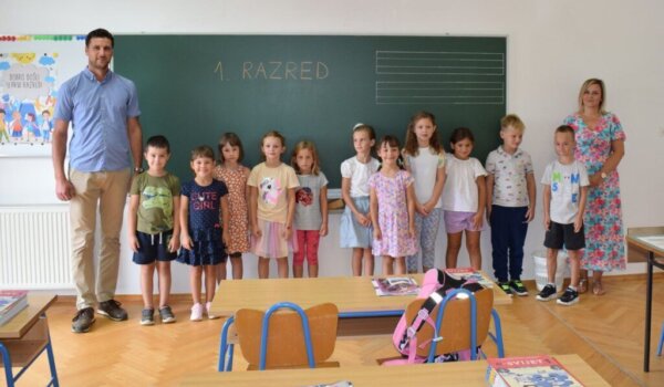 U školu u Vižinadi krenulo 98 učenika, od toga čak 11 prvašića