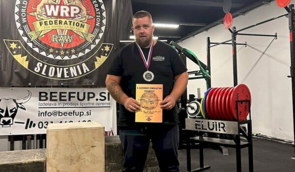 Matej Bičvić i Ian Ryšlavy na Prvenstvu Slovenije u powerliftingu