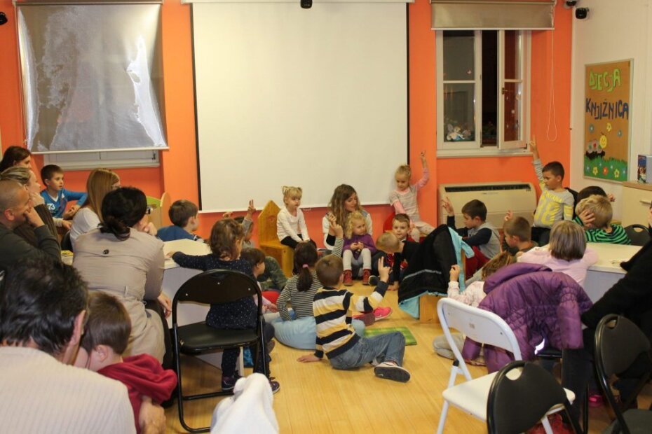 X Pf Ifc AM3 odjel za djecu knjiznica porec