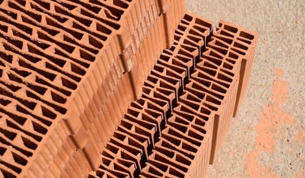 U Taru krao građevinski materijal