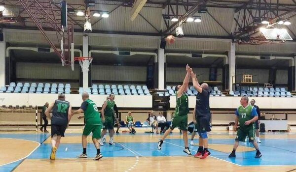 Košarkaški veterani Poreča ostvarili duplu pobjedu na turniru povodom svetog Maura