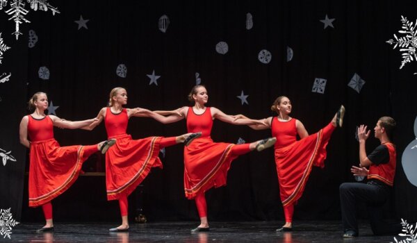 U ponedjeljak u porečkom kazalištu plesna predstava "Pisma Djeda Mrazu"