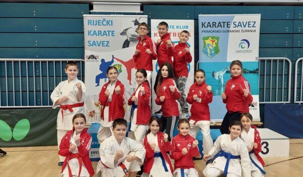 Odličan nastup mladih članova Karate kluba Finida iz Poreča na karate turniru u Kostreni