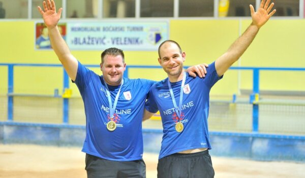 Steven Benolić i Ivan Poropat pobjednici 13. Memorijalnog turnira u boćanju