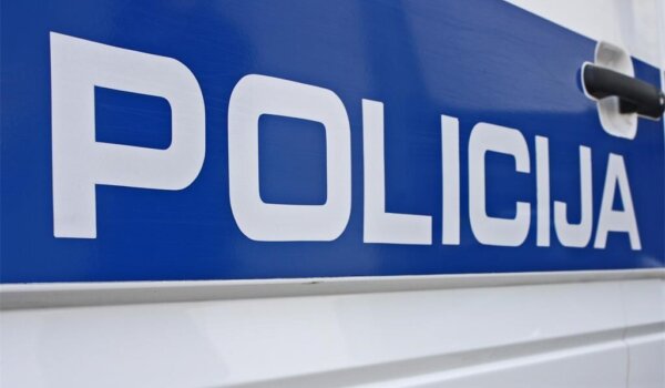 Bježao policiji i pokušao pregaziti policajca