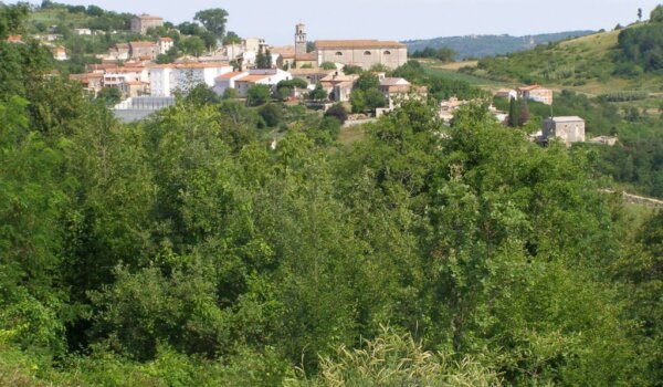 Općina Vižinada raspisala natječaj za prodaju nekretnina